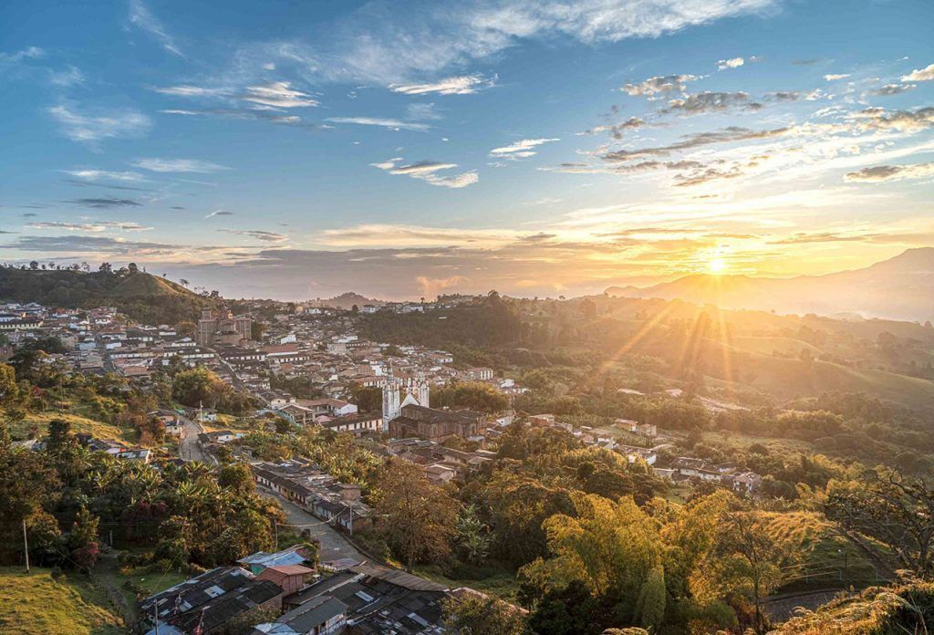 5 Tours Cerca de Medellín: Diferentes Maneras de Explorar la Magia de Antioquia medellin