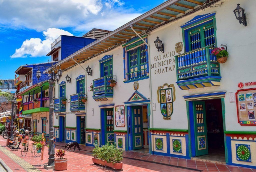 Historia de la Iglesia de Guatapé Arquitectura Guatapé