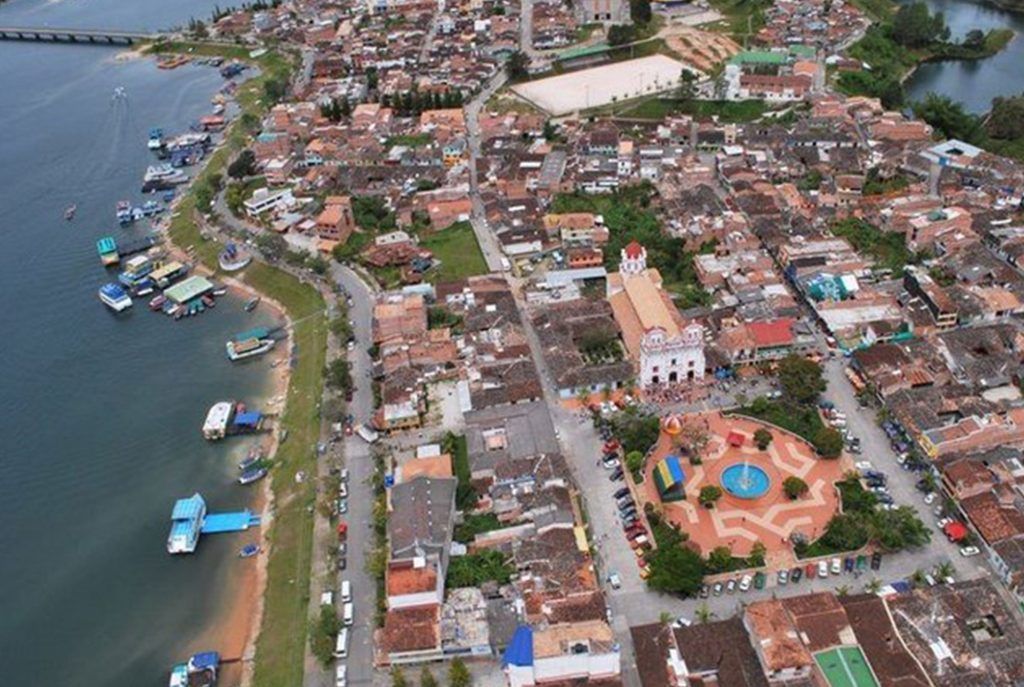 Historia de la Iglesia de Guatapé Guatapé Bahía