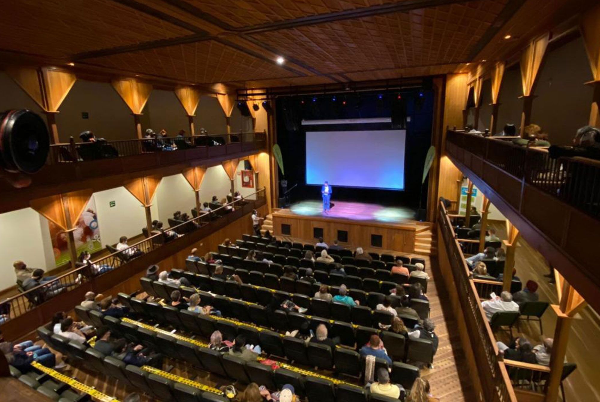 Jardín Tour Teatro Medellín