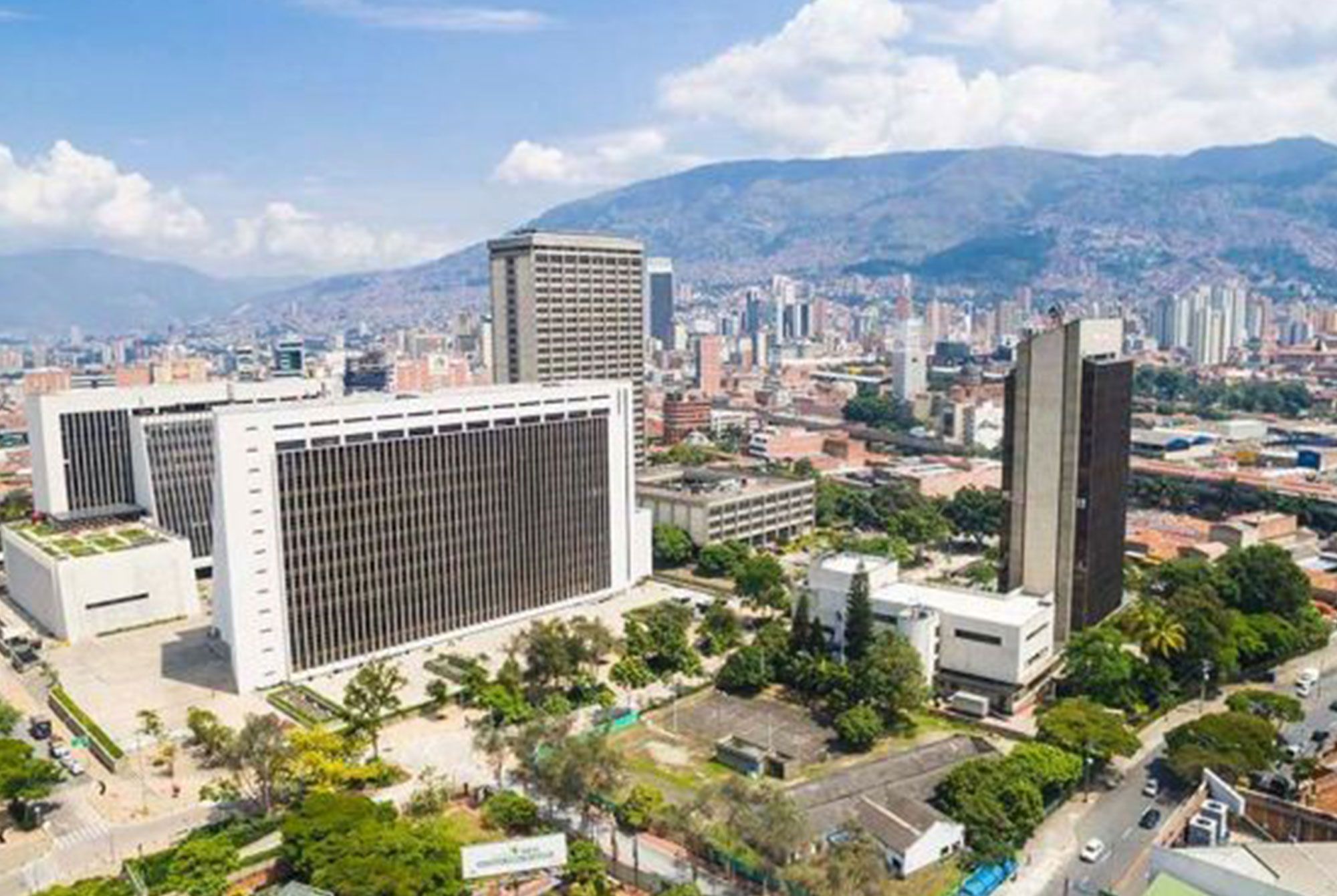 Medellín City Tour más Comuna 13 Paisajes urbanos Medellín