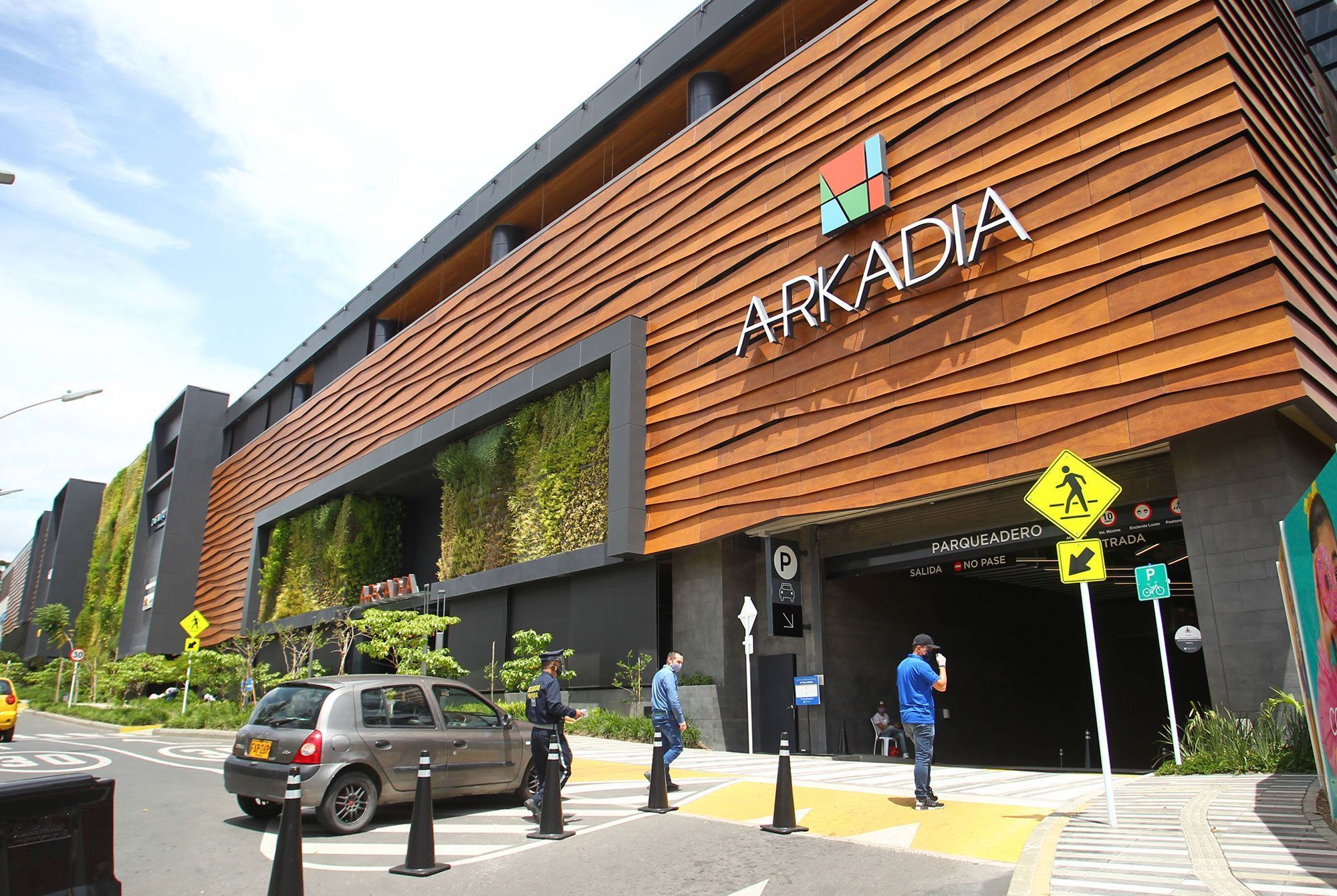 Medellín de compras Tour Centro Comercial Arkadia