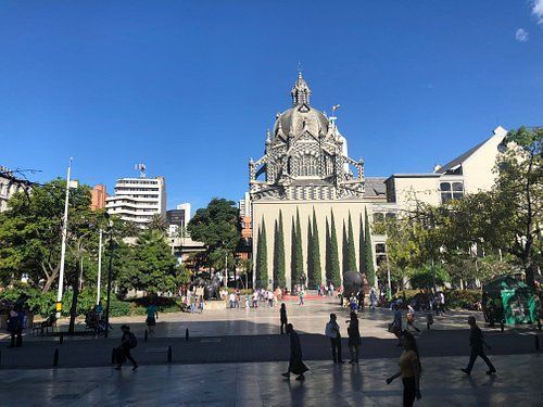 Medellín City Tour más Comuna 13 / Compartido Plaza Botero