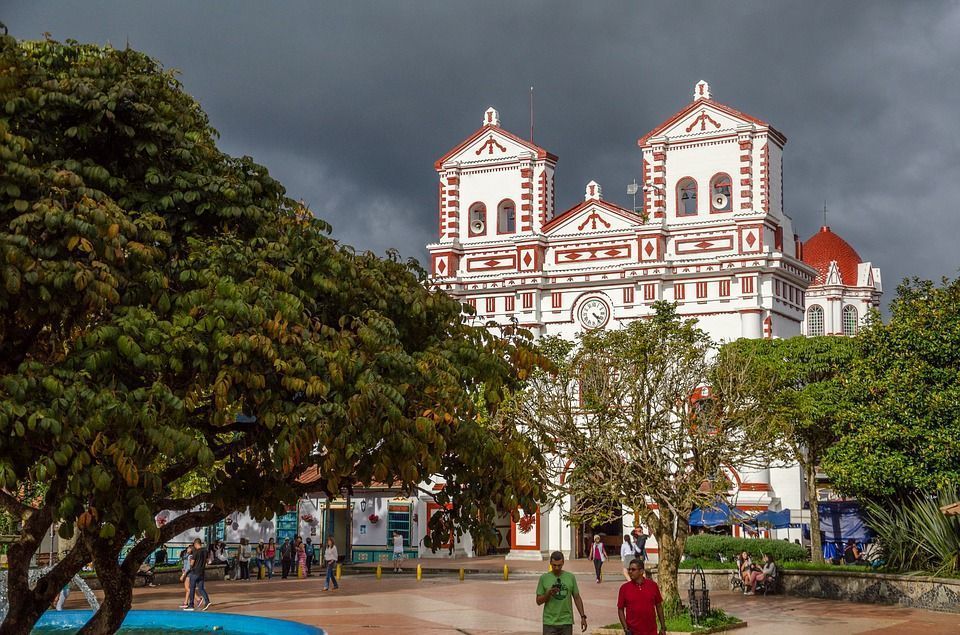 iglesia de guatape