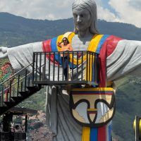 MEDELLIN TOURS VIP Comuna 13 - 6