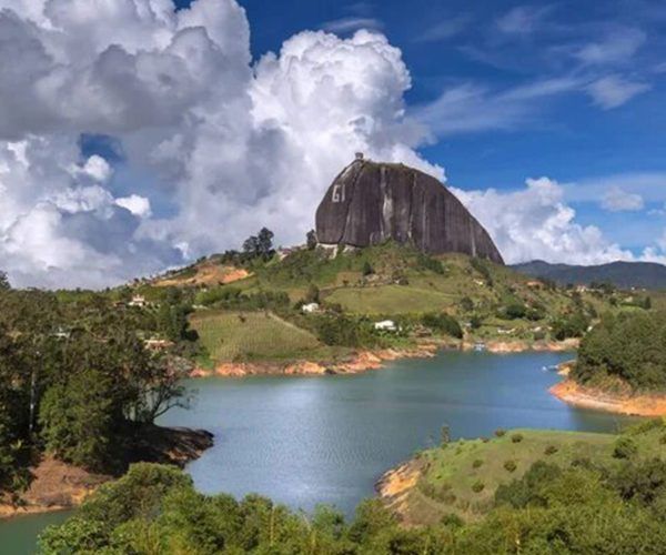 Personalizado Tour Piedra del Peñol Guatapé