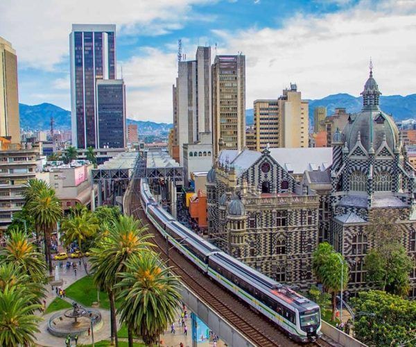 Medellín Luces y Navidad Metro y Centro de Medellín